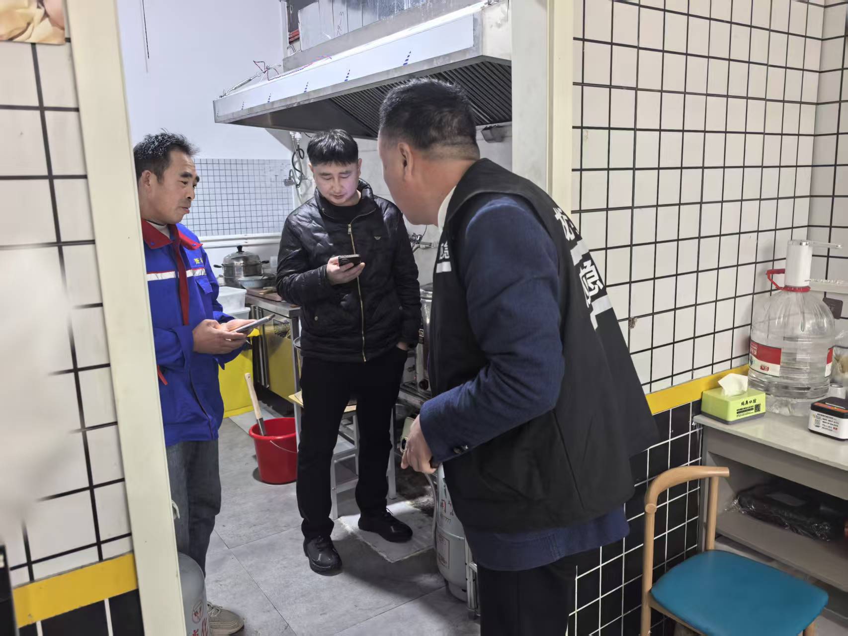 407979b21c97cbdcc051b68dfda7b7ad