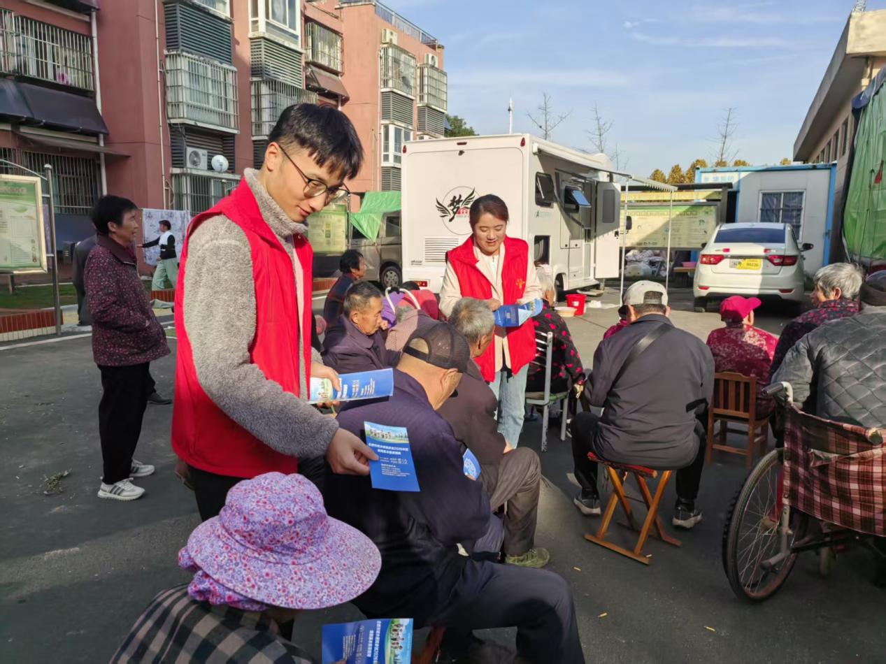 64e14aa7903af866cdac2eba524b5e4e