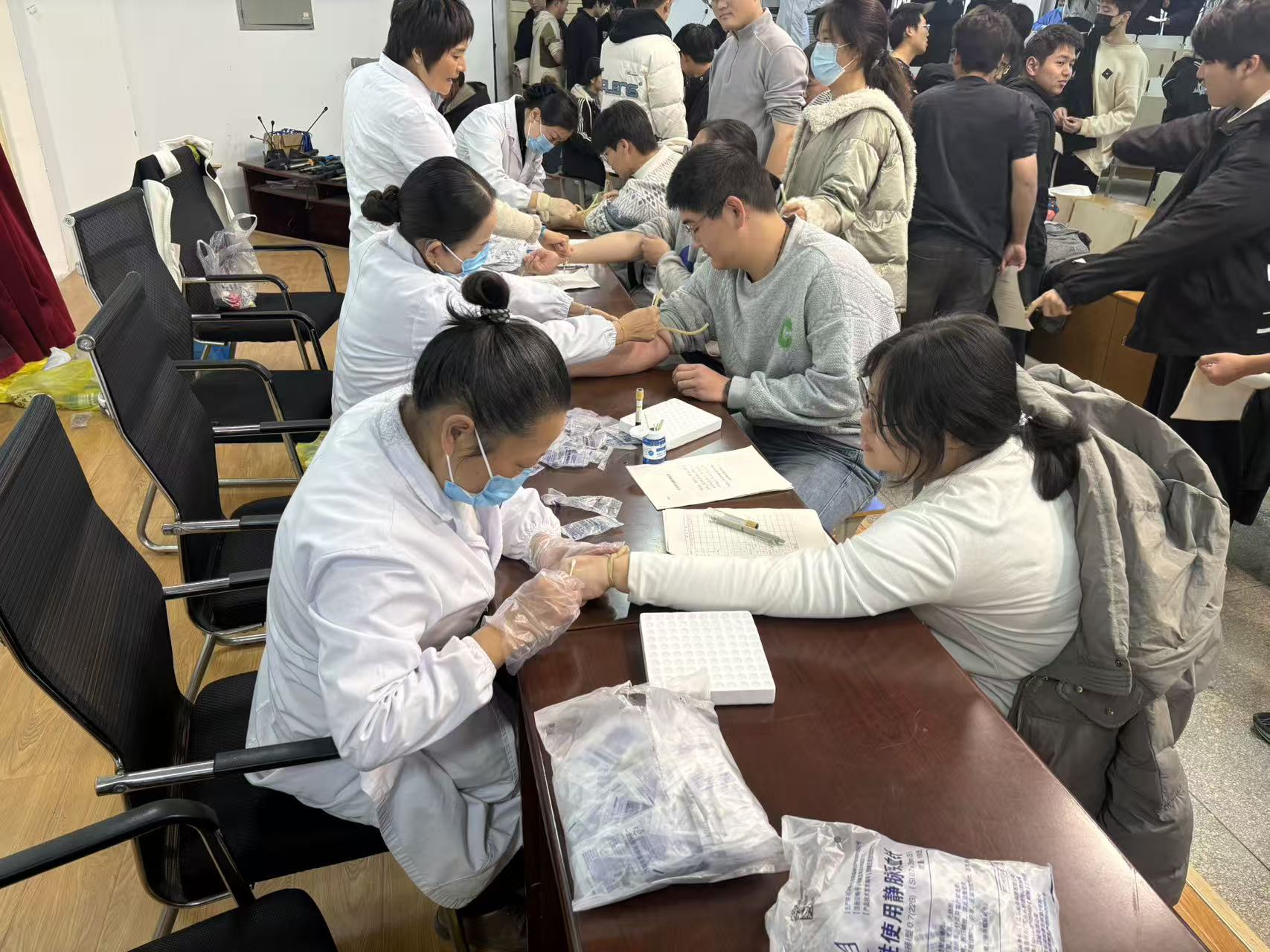 cf277dd0fa5edbffe72a73f3e50c1a18