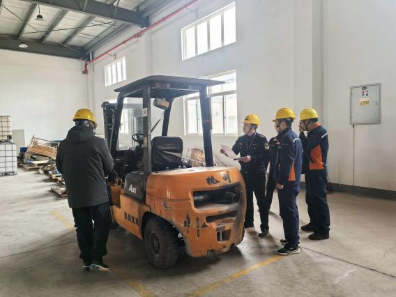 4c5b68a5d6017f57a717018dfcbea3c