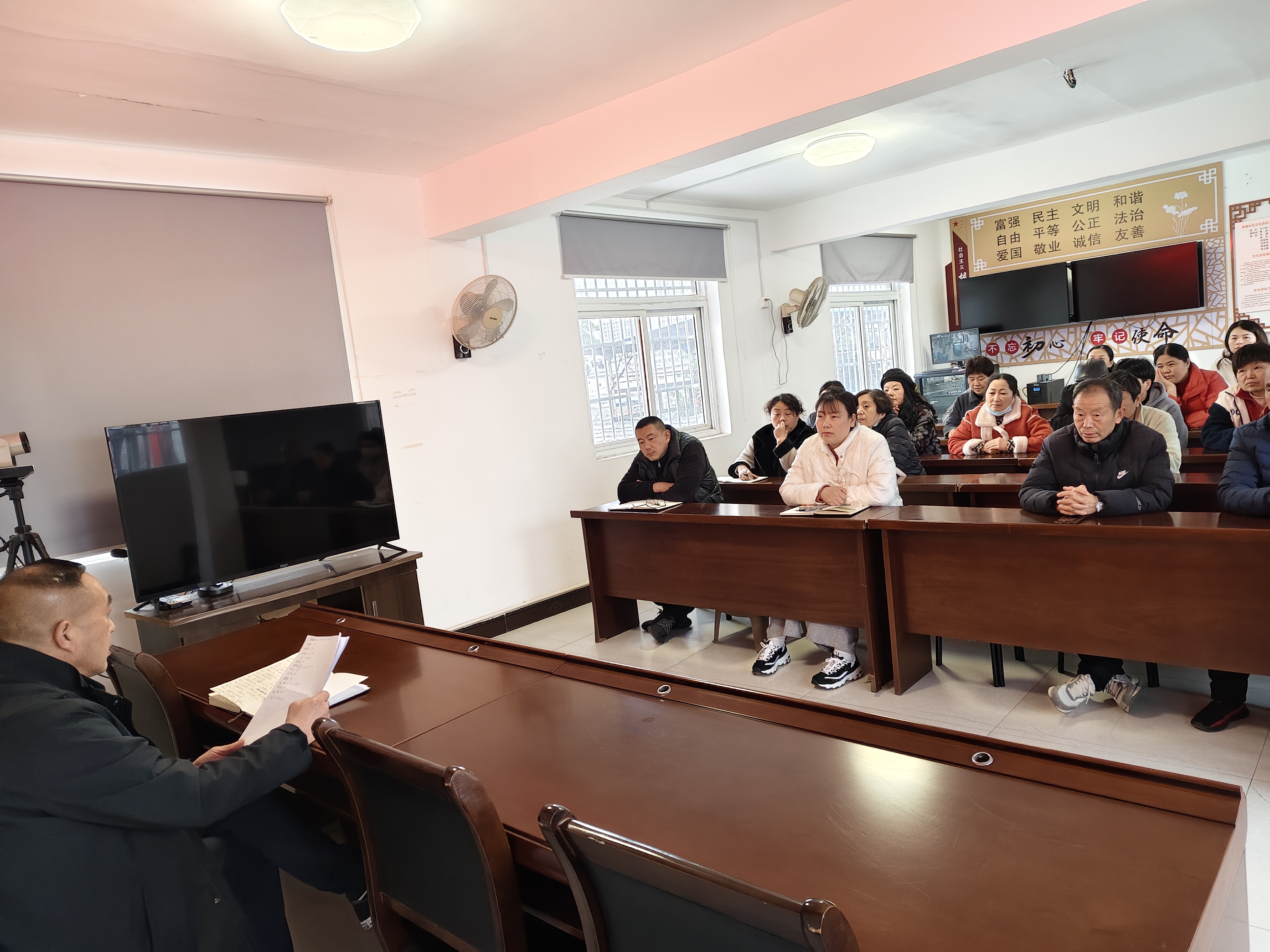 55aa573c5d0a4692884fb2a8d799ad1b