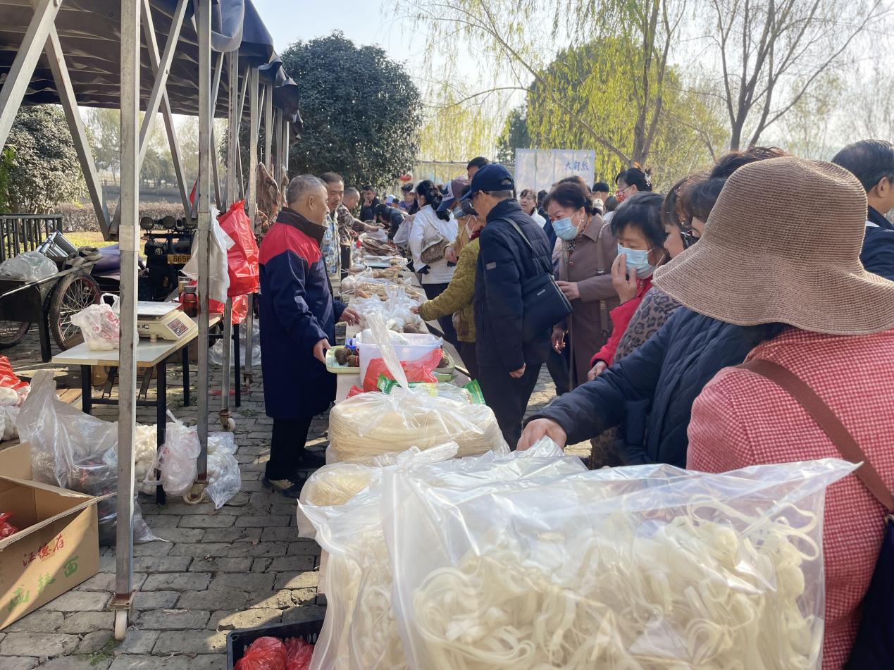 6e28bc885a9d024f98378bf4b83f60ac