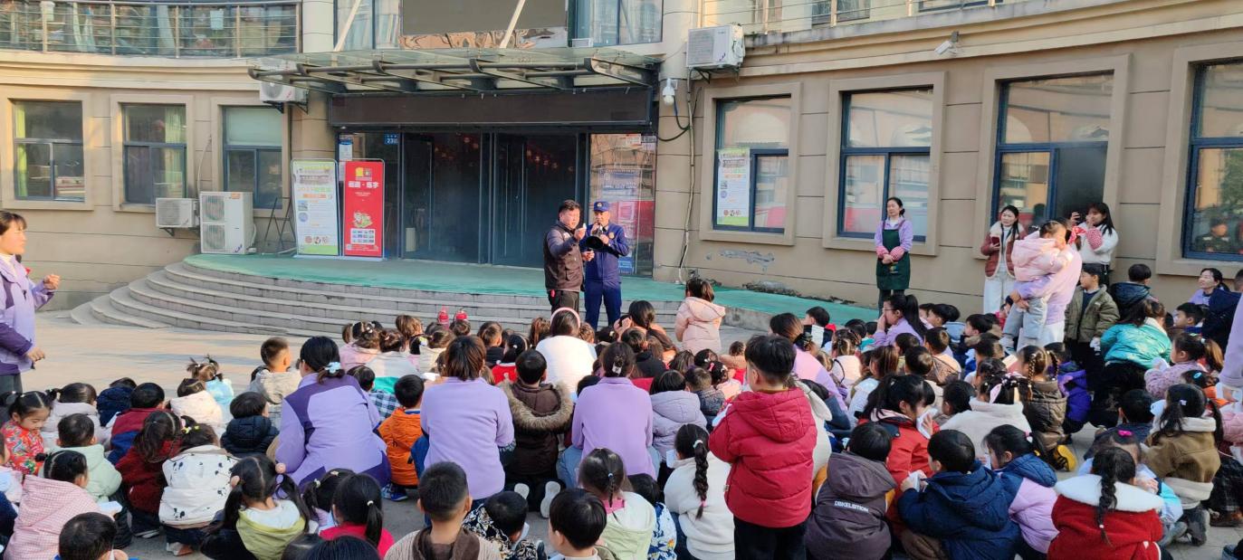 99fdfa02554f1e6459b7974ddd44c9e9