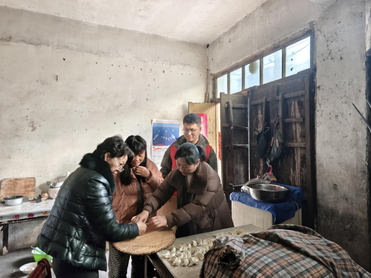 4f9372f8e0b35070f60b5d6808015890