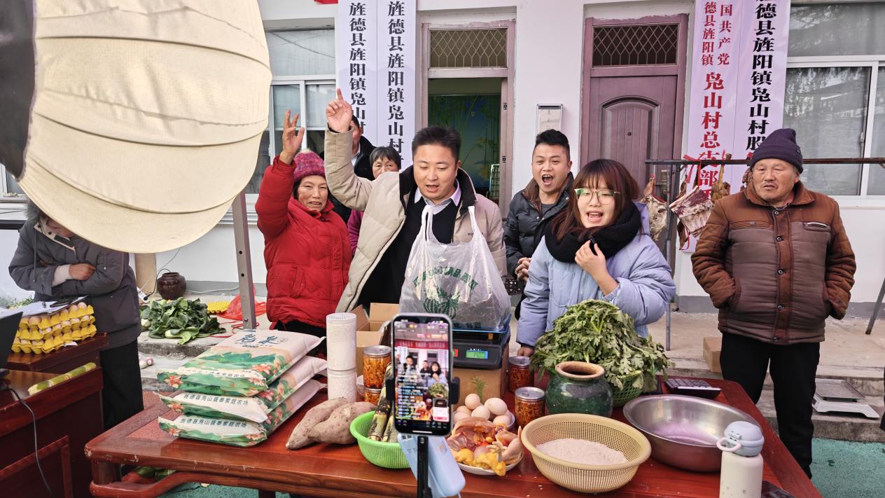 d8cf6fa336dad621668d219f206e7396