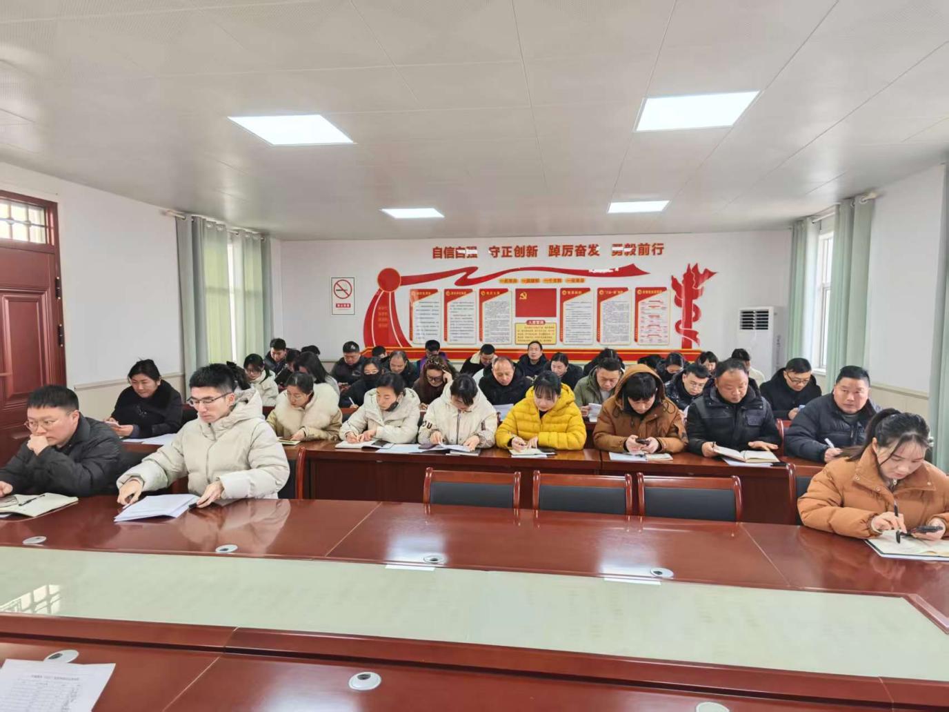 8ef17895ace62a6a40a0606bc4454a05