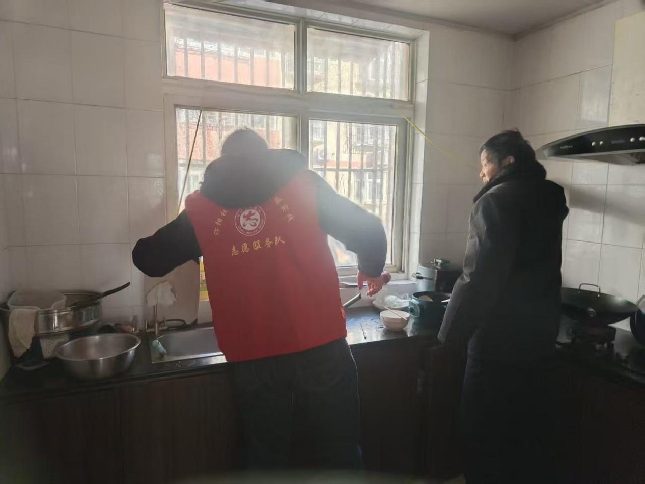 bef0cd07e674706c66bdee24a8a18bce