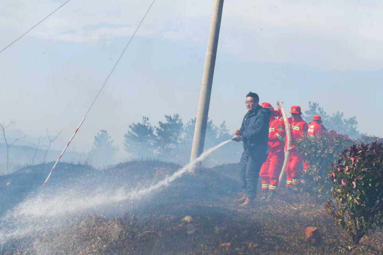 f9457ce92f8845c24323e16cf27bb9ec