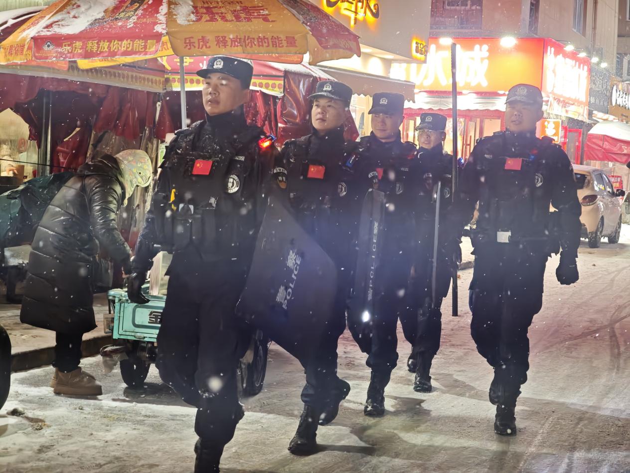 55fbfd7285928fe3995cdabd4c90b595