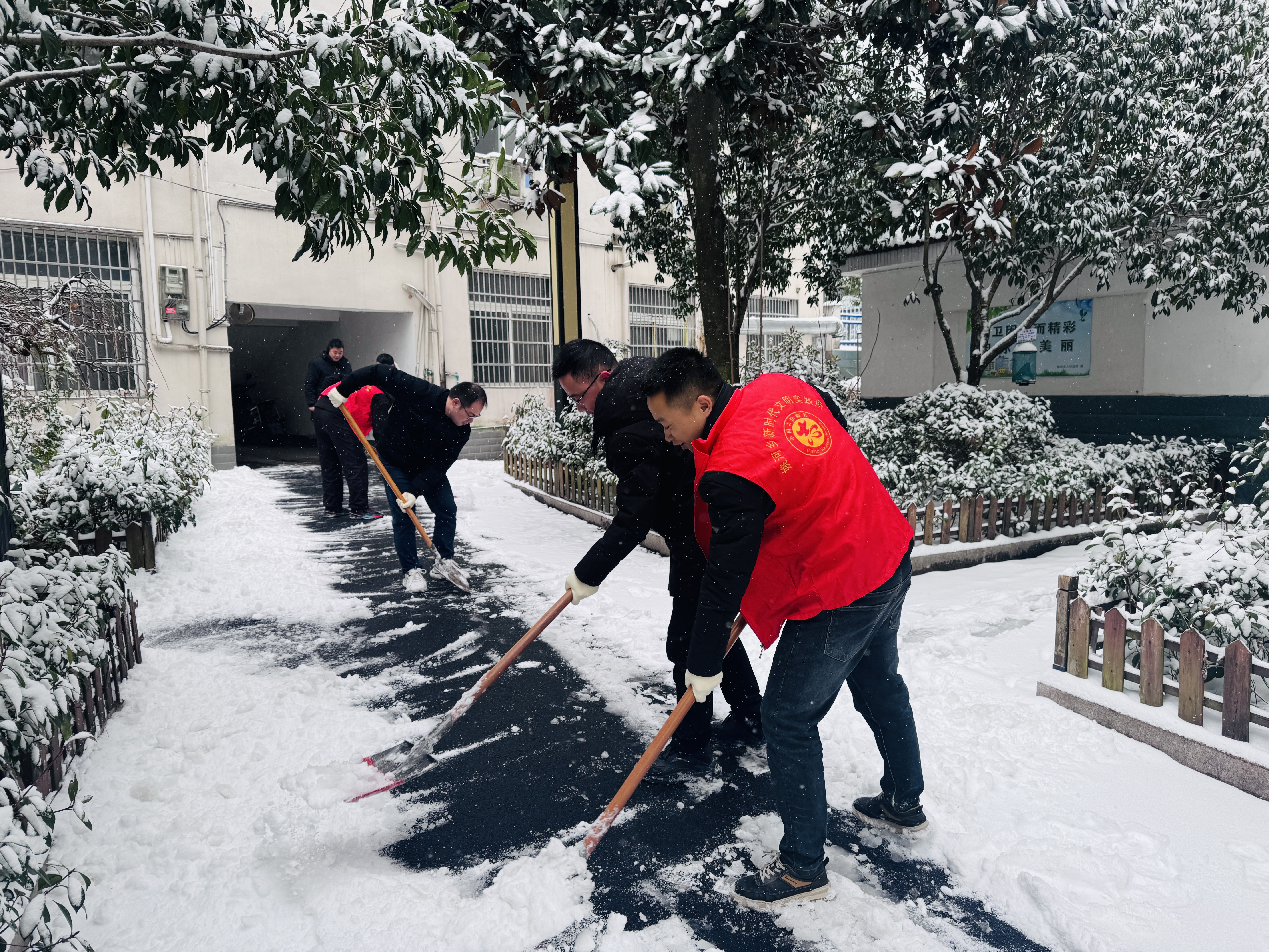 a4e104b52836630f3d0b3a2948f4d8ee