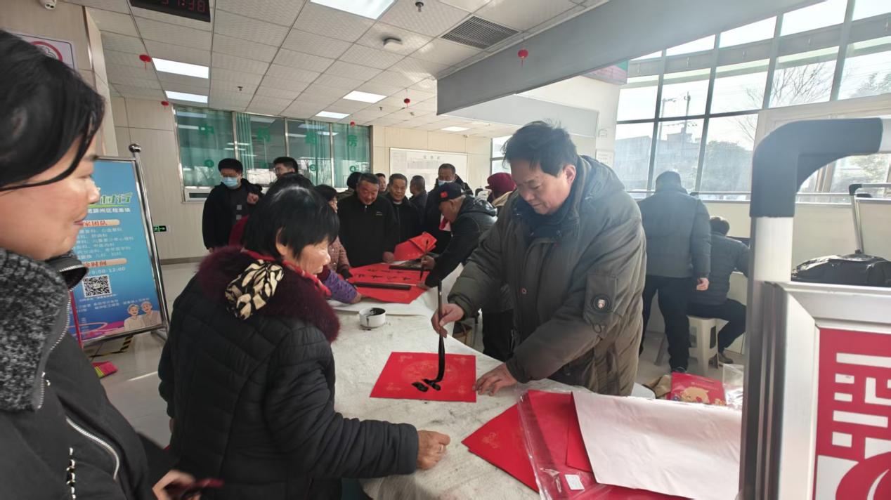 6b6b0537923f8f8c3daec5490200115d