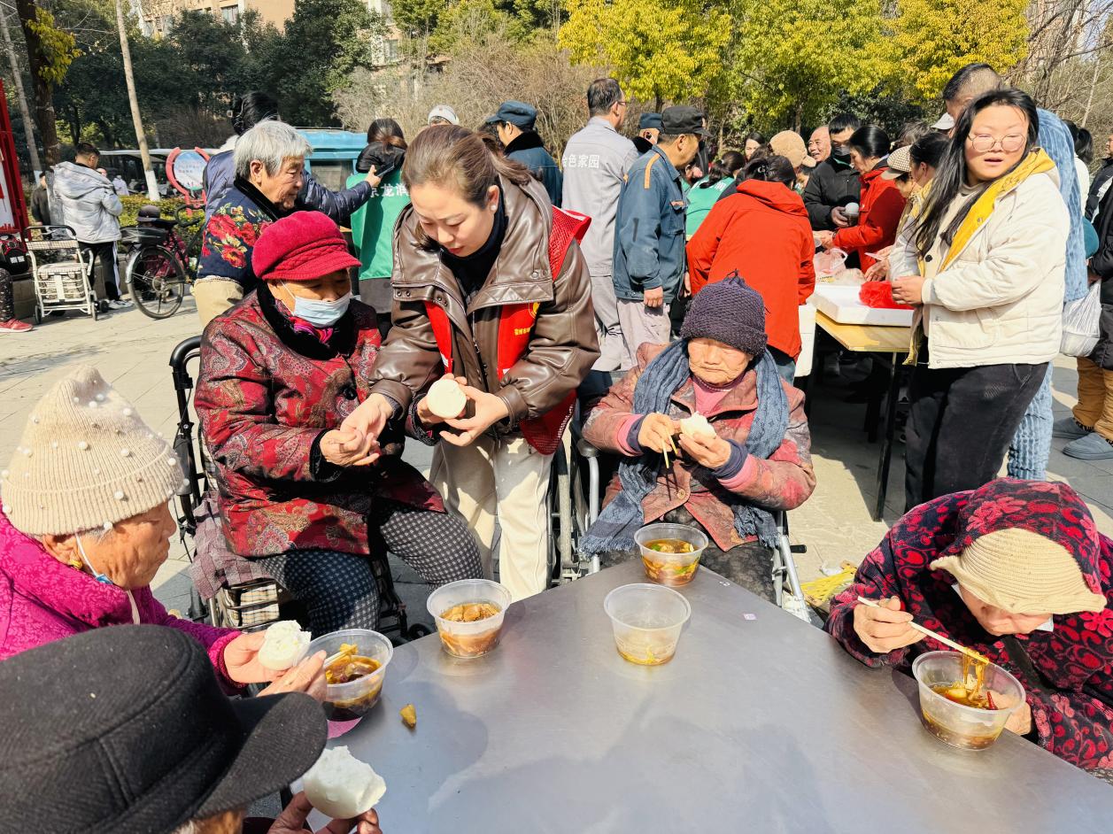 e02011a11a4ca6b2fe5826065ff5d1d8