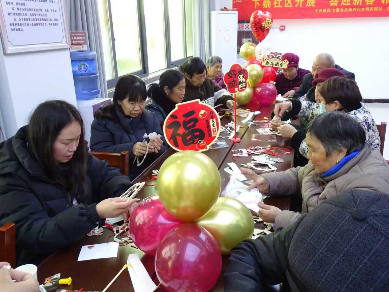 cb9bc8e17180d4d868956af5ffd3afee