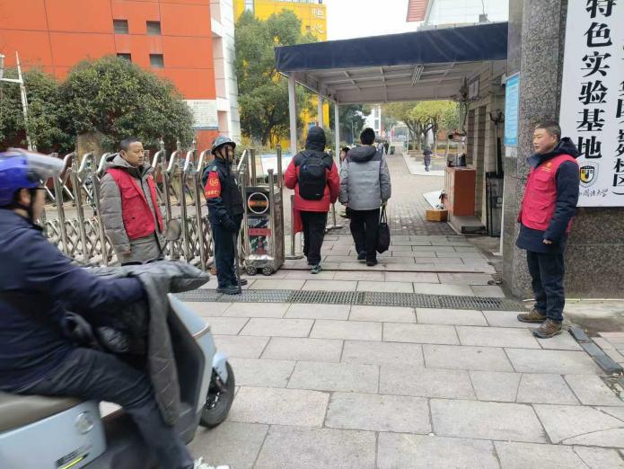 da558fb27c5551e2feba7da033e9ffc7