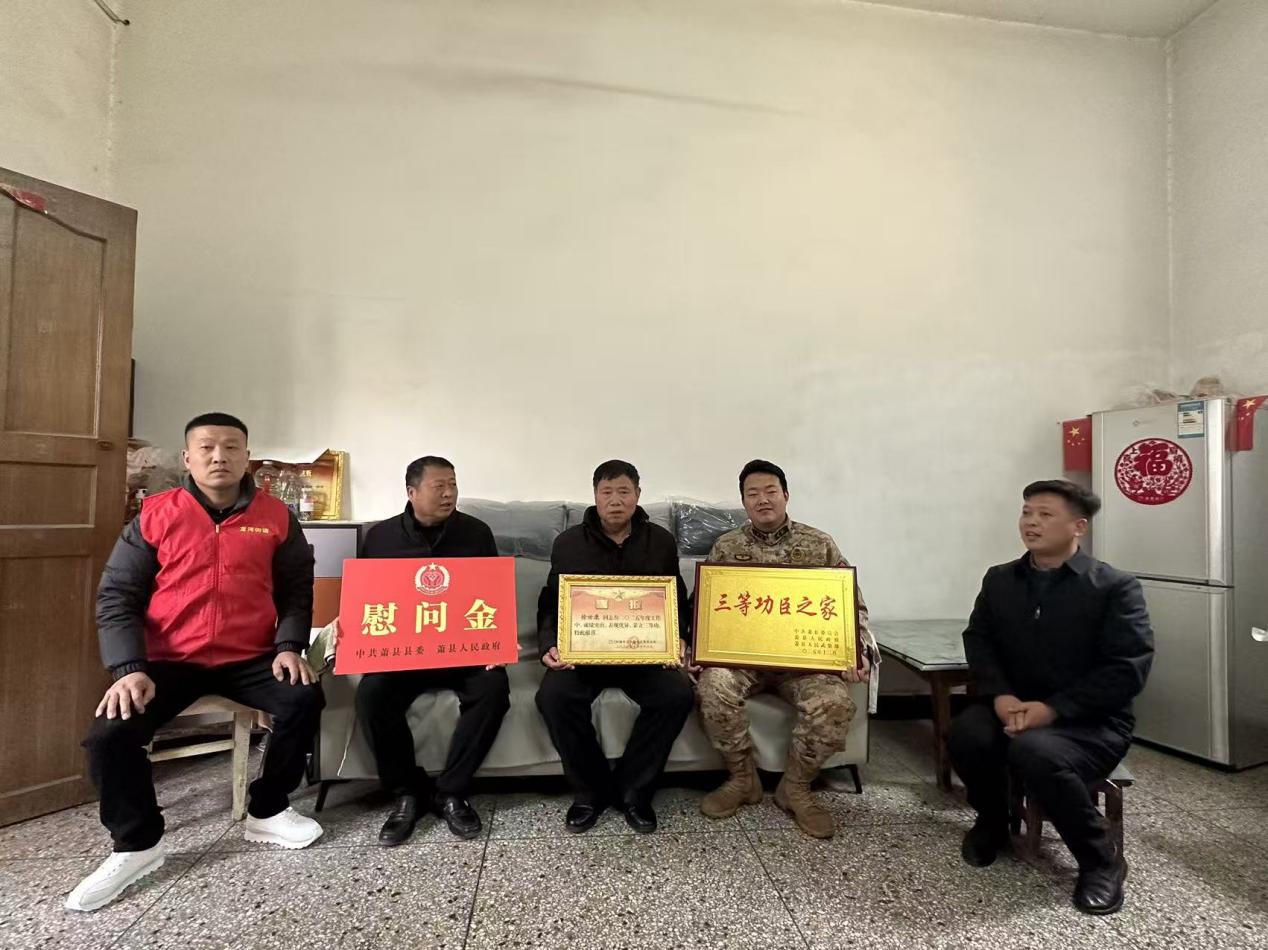 b71e055e0f7b8c8e40b8438c60127fef