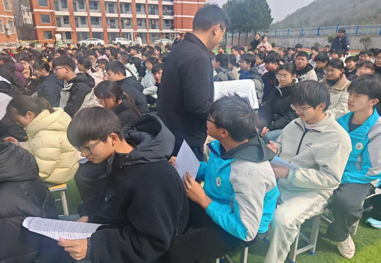 e8ef4c46d6bc27fd15045f43e86a96e3