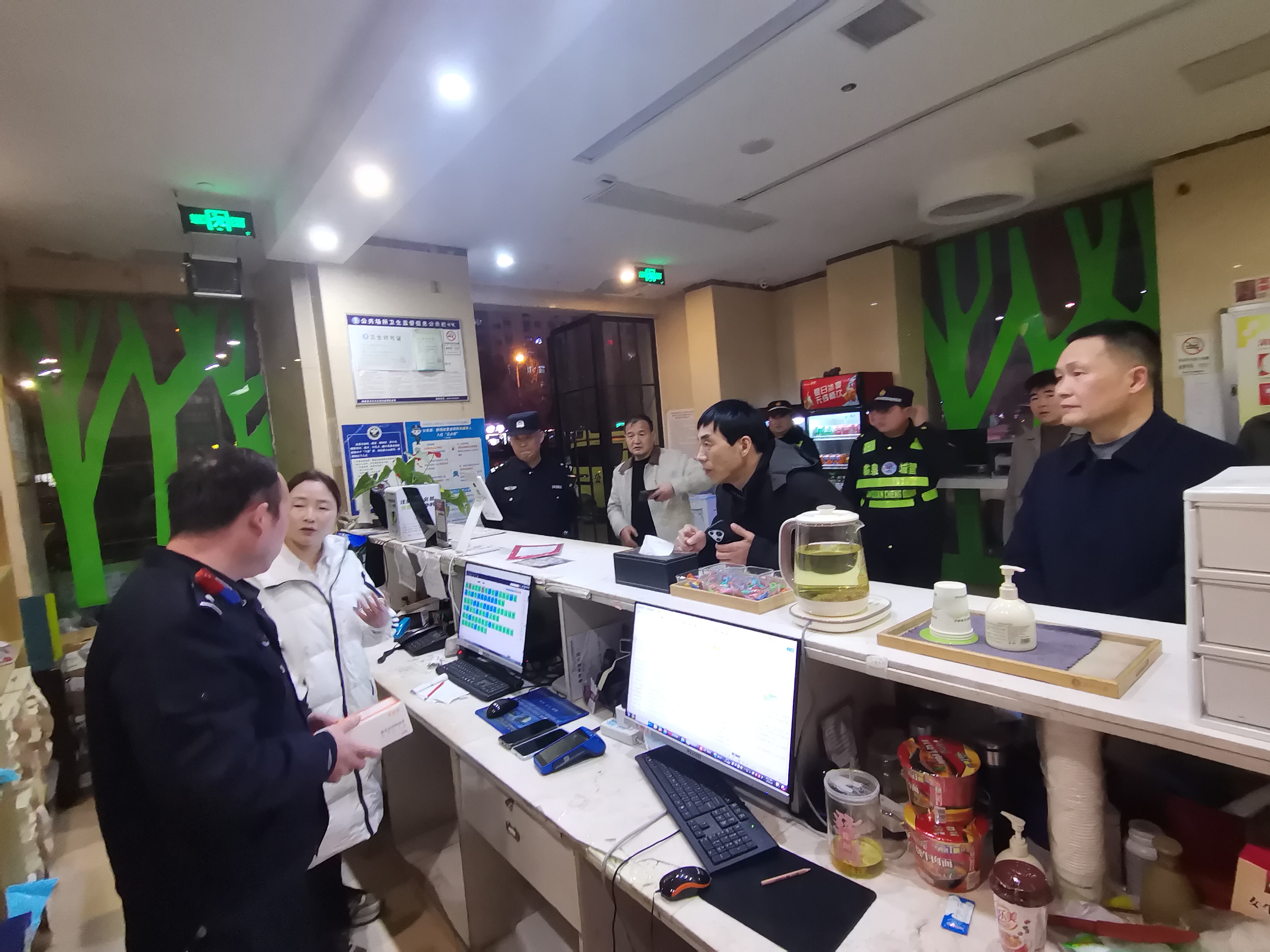 145bebd759044f3a36f17a7d4f5a6af7