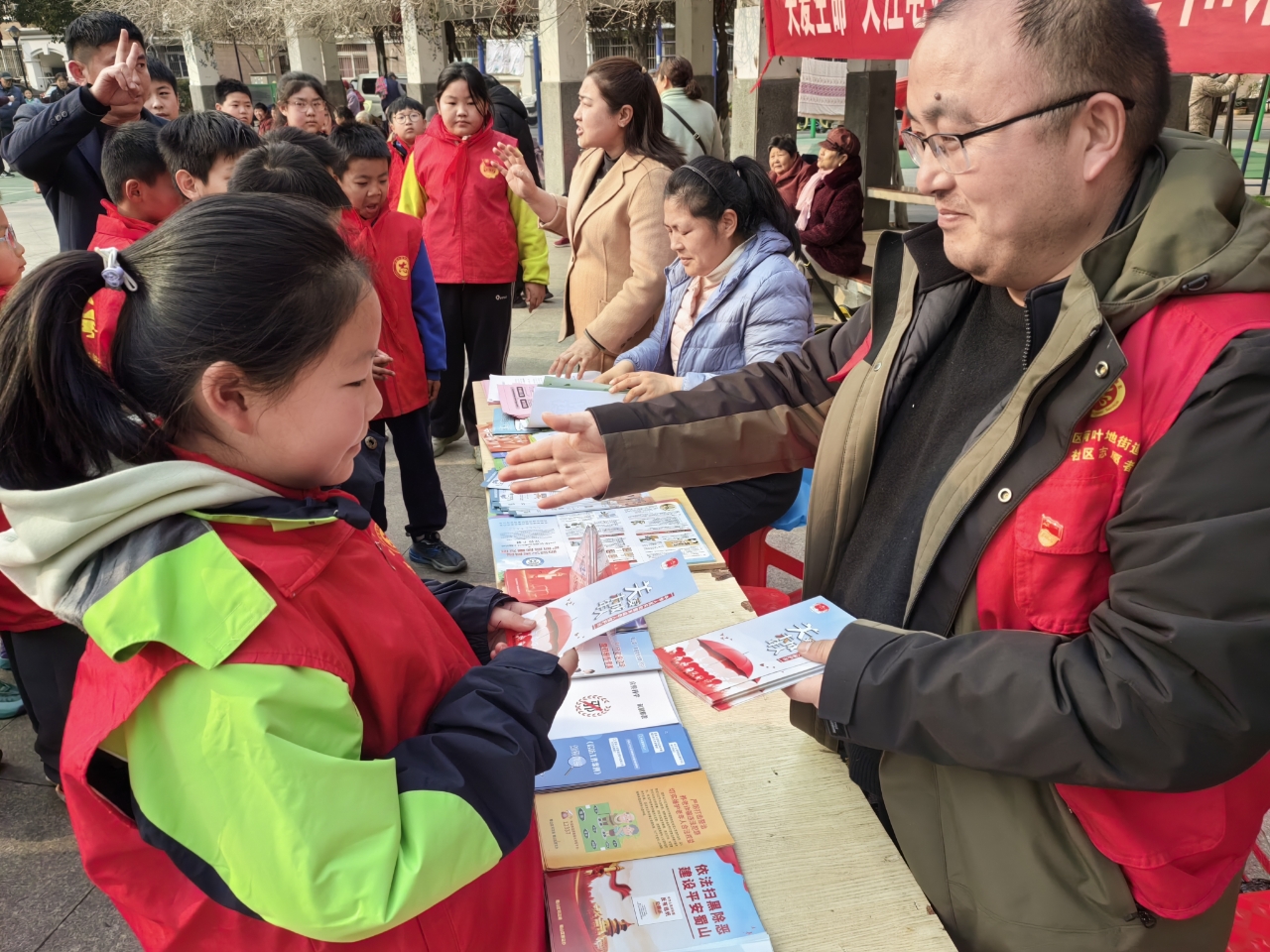 28bf70a99b40af5a79d32e344691b583