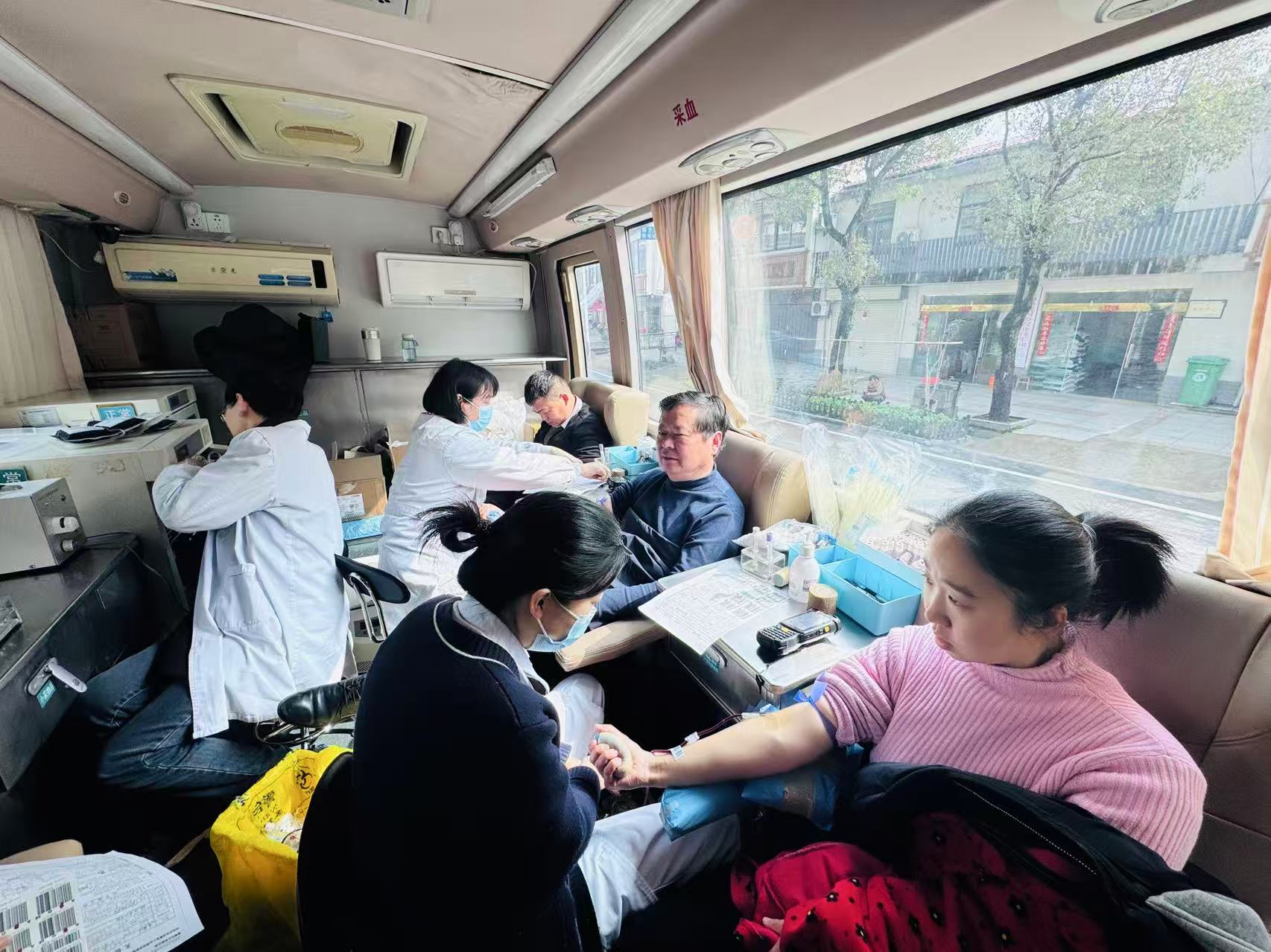 4ed87c35d90fe633bbfbb1ee4f68dcab