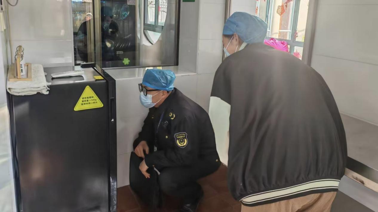 cf7b8d8db2670ad98bcda16e06806e03