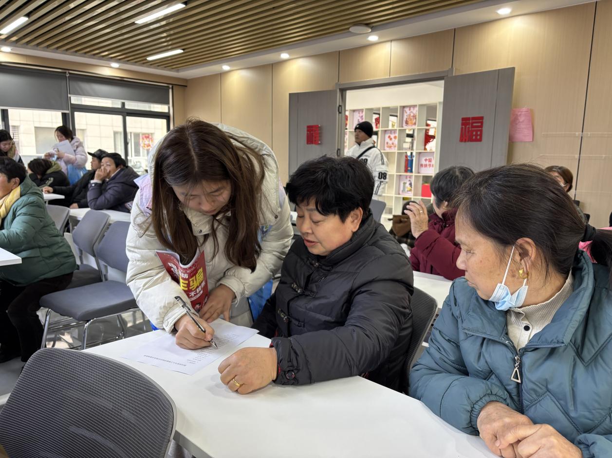 5367ff5aa18c45236bca7631c5444696