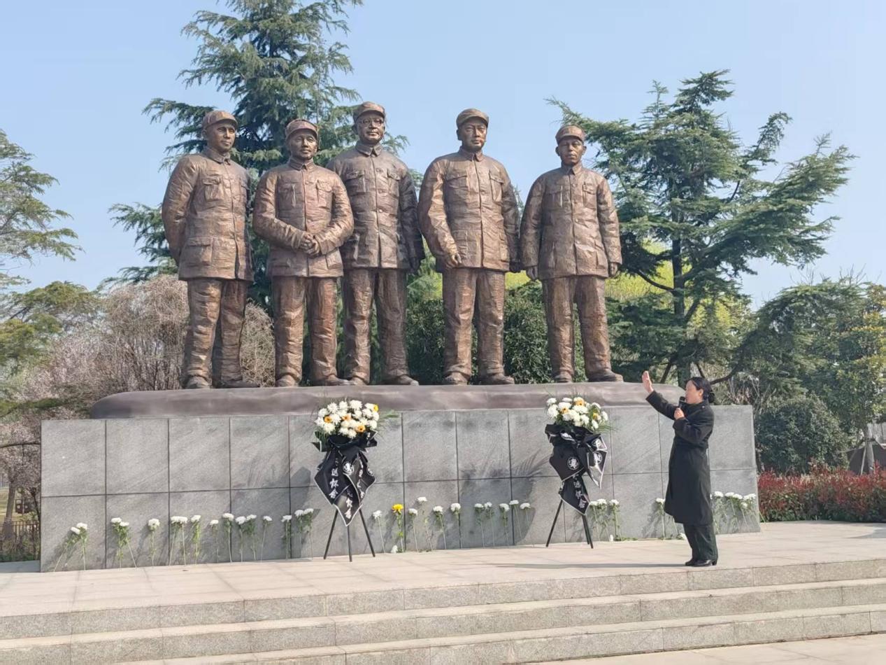 8618f1bc59d39bcc90f3711f3843bde3