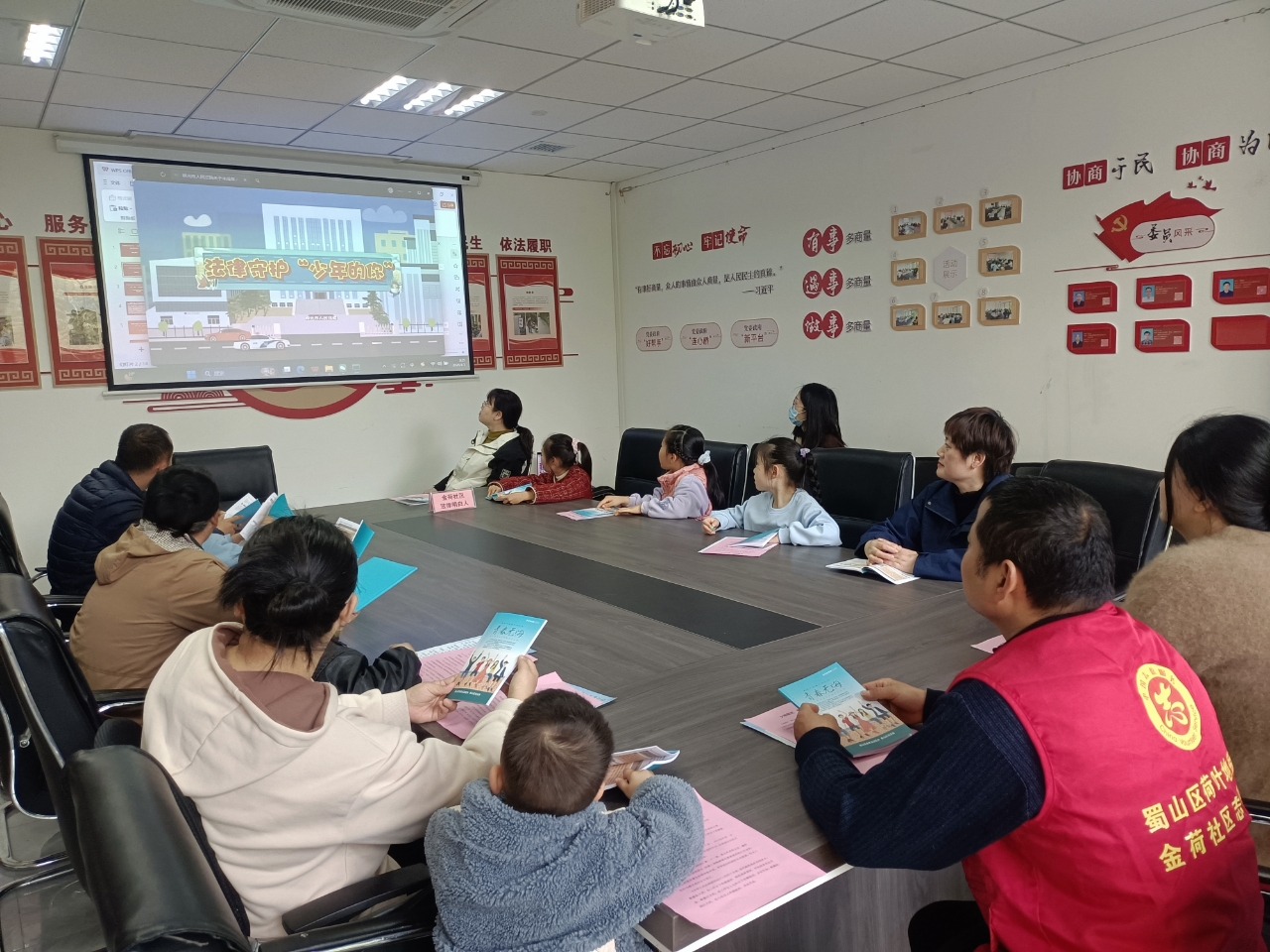 f0519fb60dd99b151be9e9d3ce8eece4