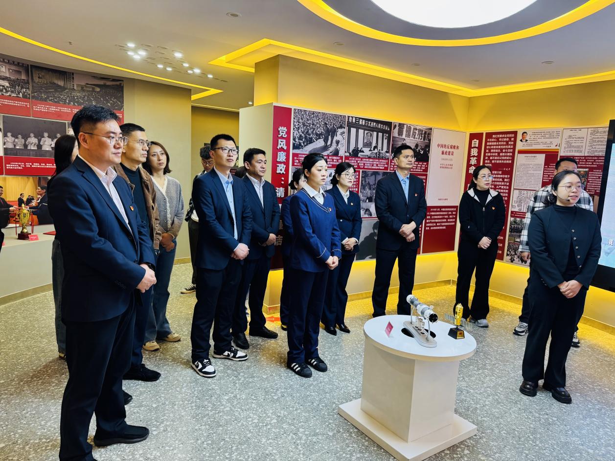 2dbeec58e15a8a6b34354f43137ae809