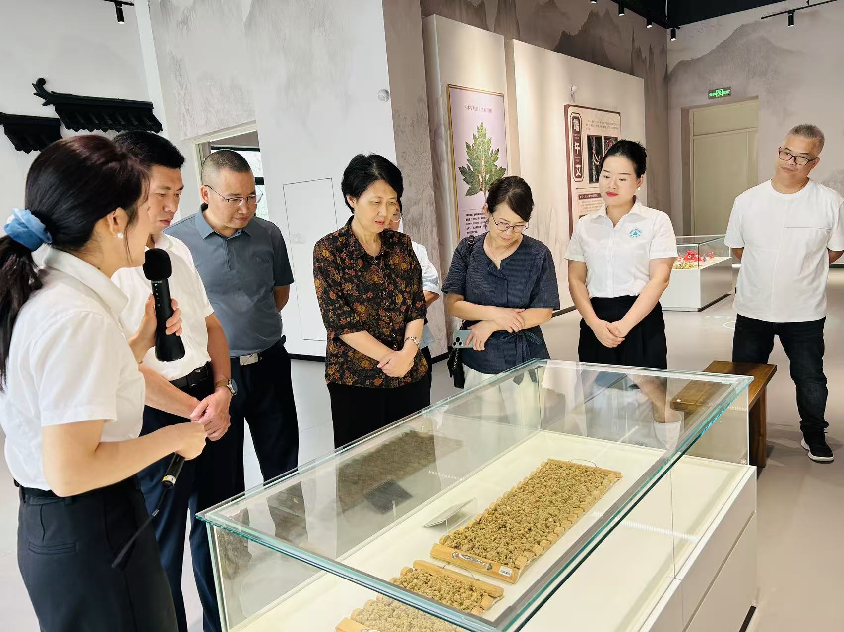 82b8df504be20c3564a9f2bfdc8b9e1a