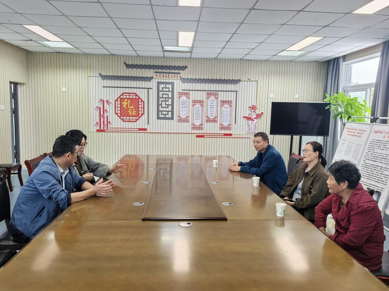 d25406fc0f0d049d3de81d3a1b7a0175