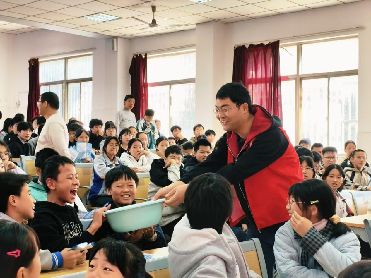 ebdba586a5a17713a2bc50071f51a008