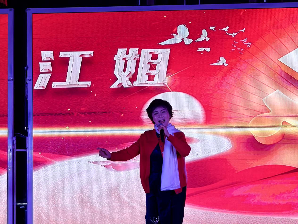 f8ef12b4e9b7b44ff4621f10065deee