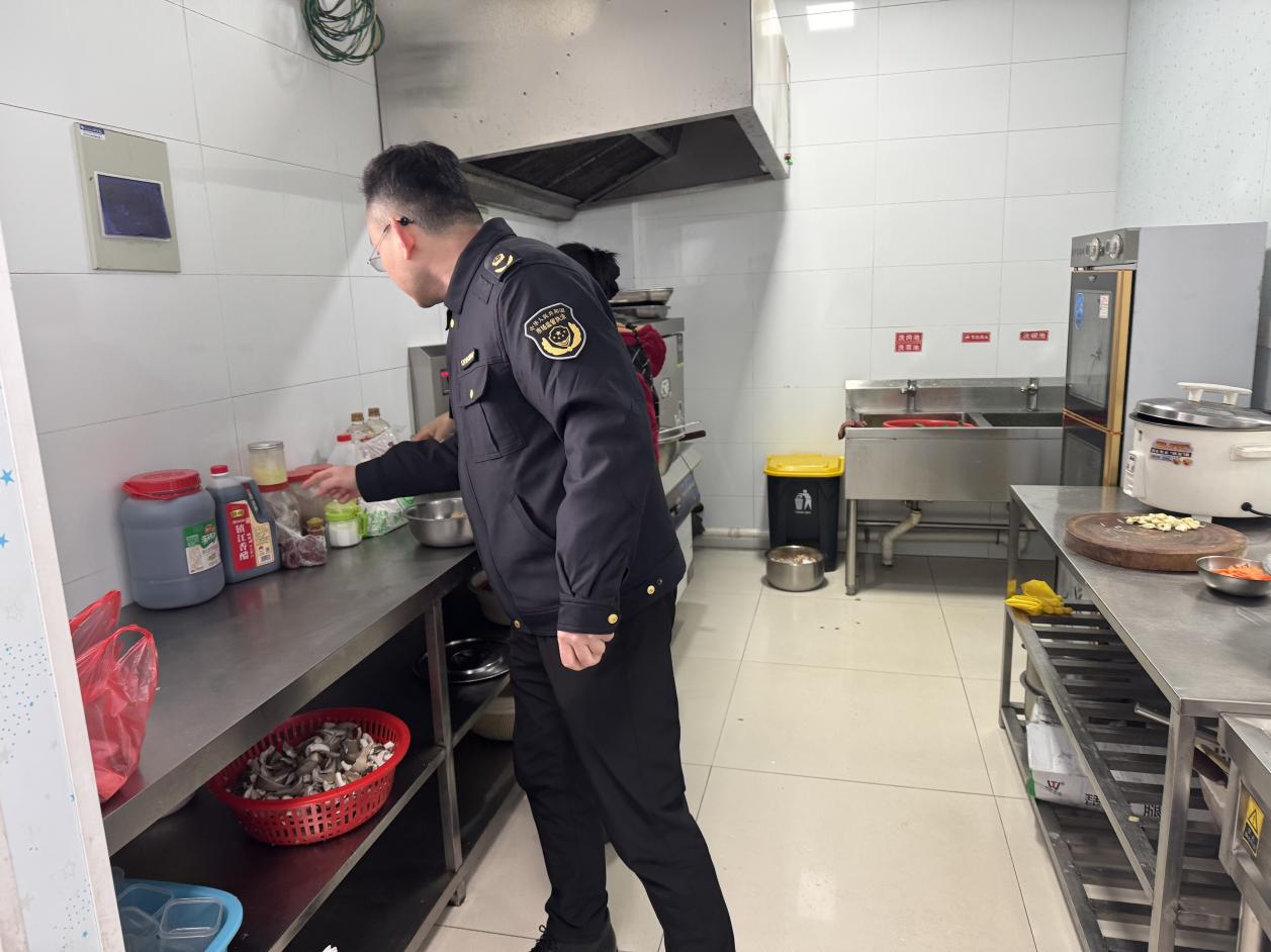 9baca197b748b1bb26bdc8d6f12d838