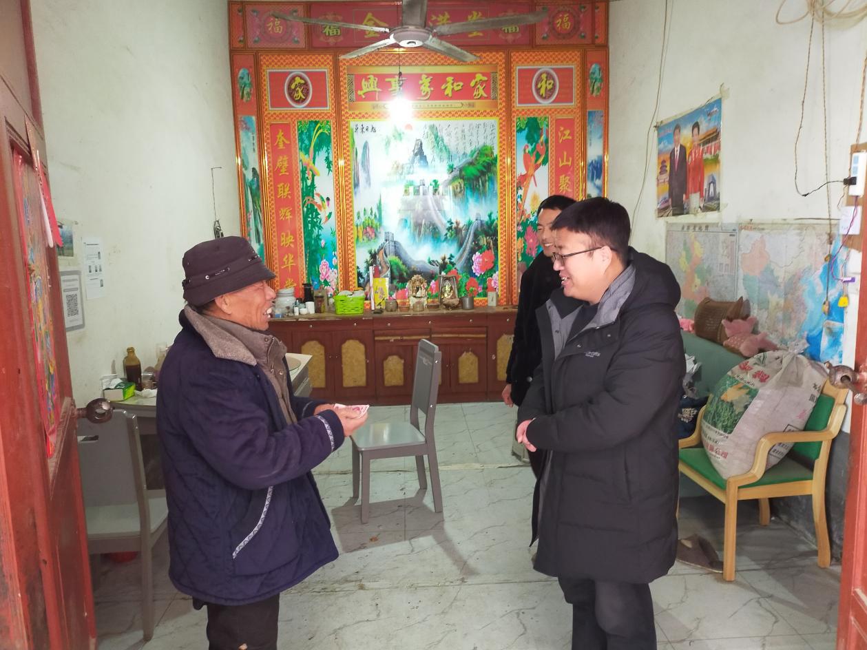 走访慰问
