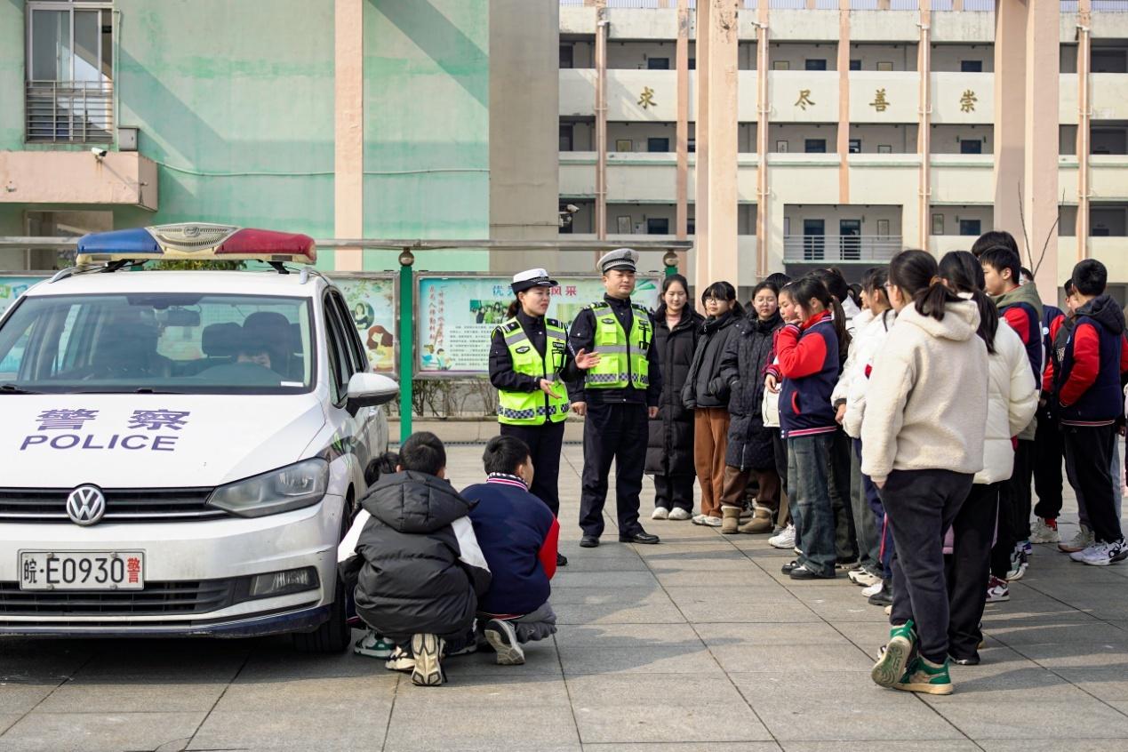 D:\WeChat Files\q41988363\FileStorage\Temp\961cecaf40b5fc1d456a9947cd83576.jpg
