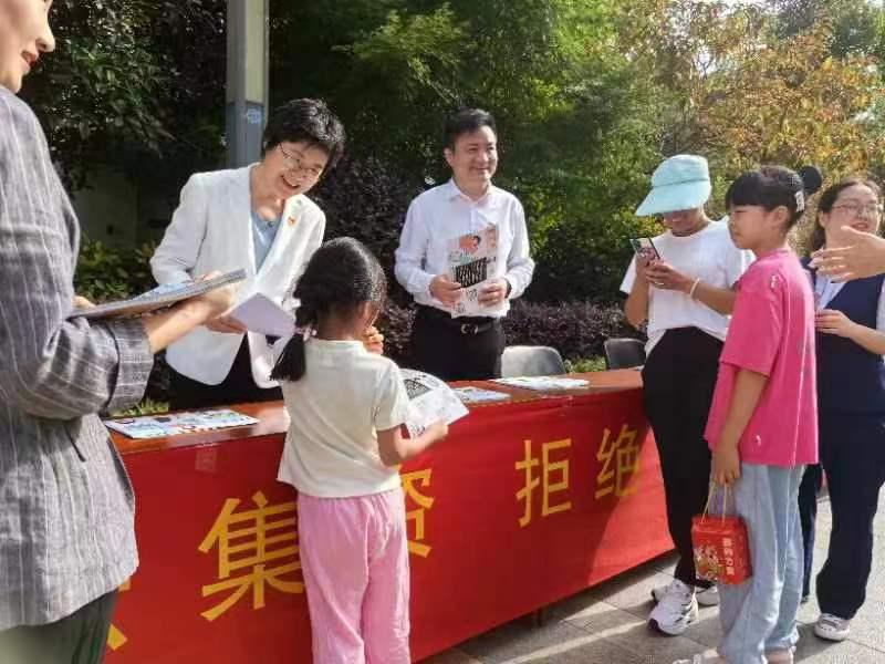 949d6fc69edfb7519f91f6189e72005