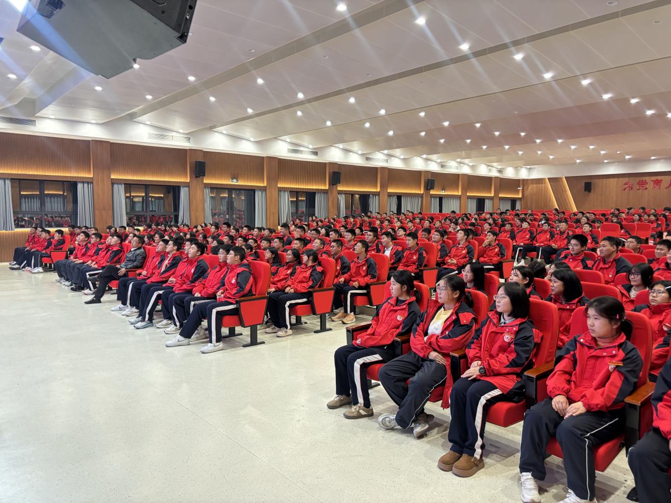 3bb9b4d6c1d8e8fa5fadee2d94c1644c