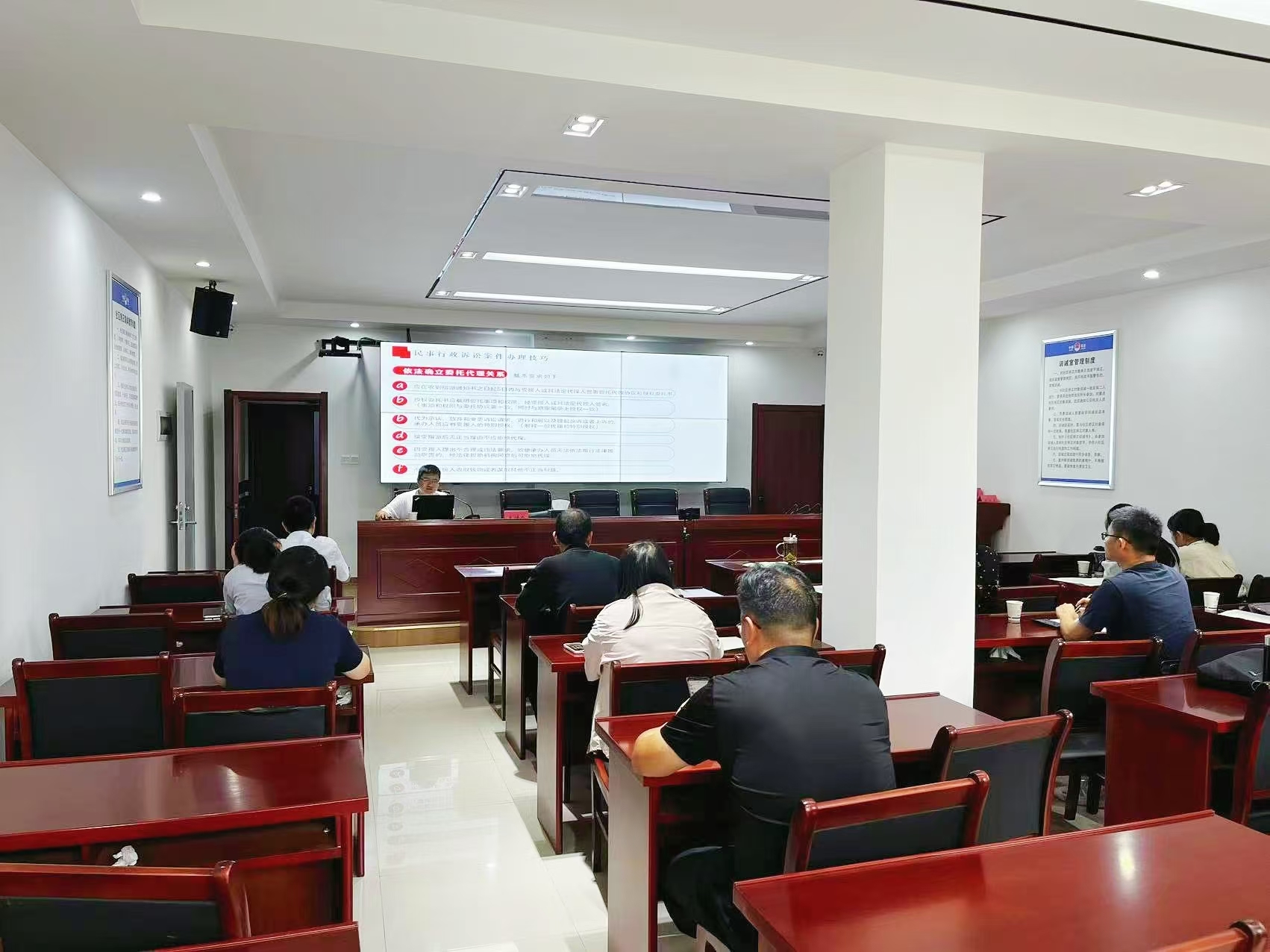 1c8059a4d15fc213bcde272aca9660a.jpg