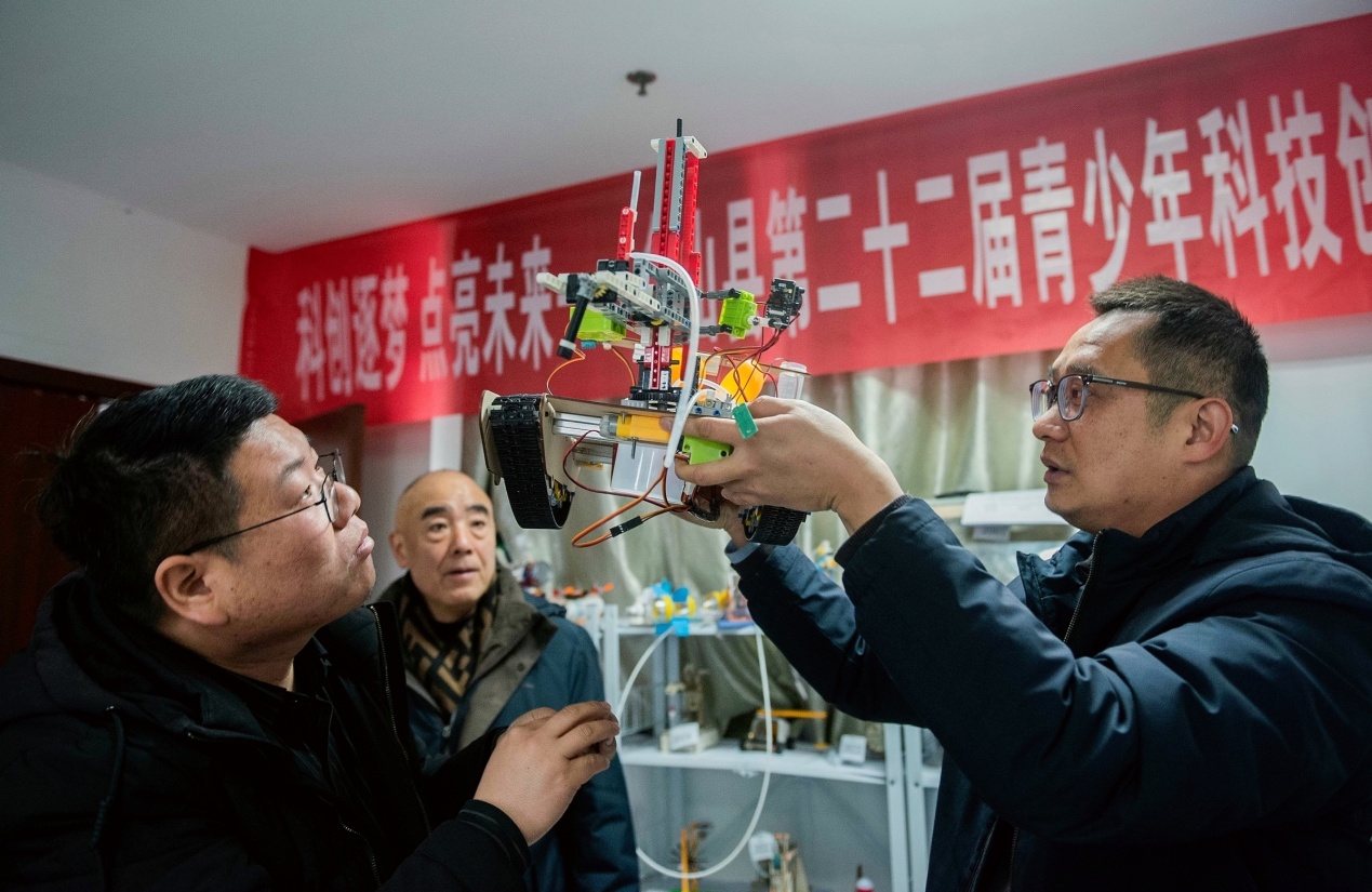 C:\Users\ahfzrb\AppData\Local\Temp\WeChat Files\7c8b324ad3c1102a809e77918bffcec.jpg