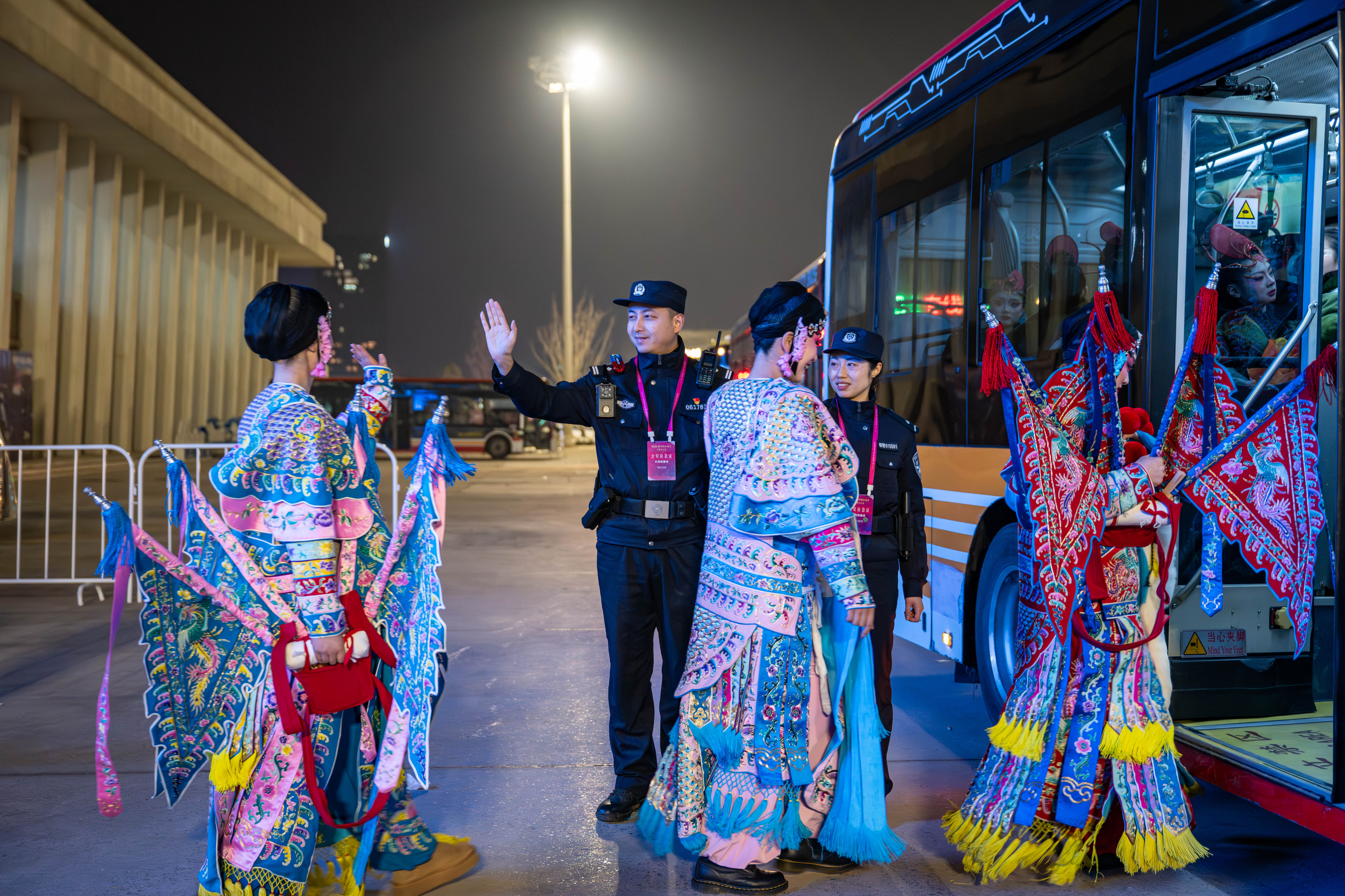 1月28日除夕之夜，随着总台春晚北京主会场与合肥分会场成功连线，全球华人的目光聚焦于骆岗<span class=