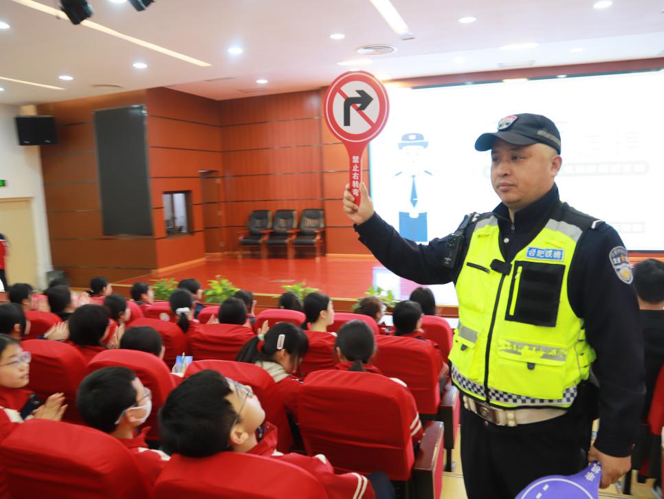 94d96d63de7dd65a2fc13c1c4153e25