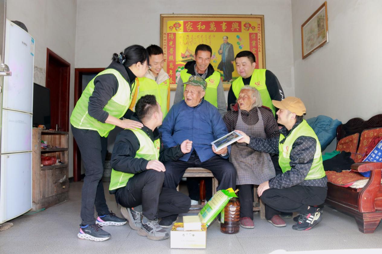 C:\Users\Administrator\Desktop\新建文件夹 (4)\新建文件夹\IMG_3187.JPG