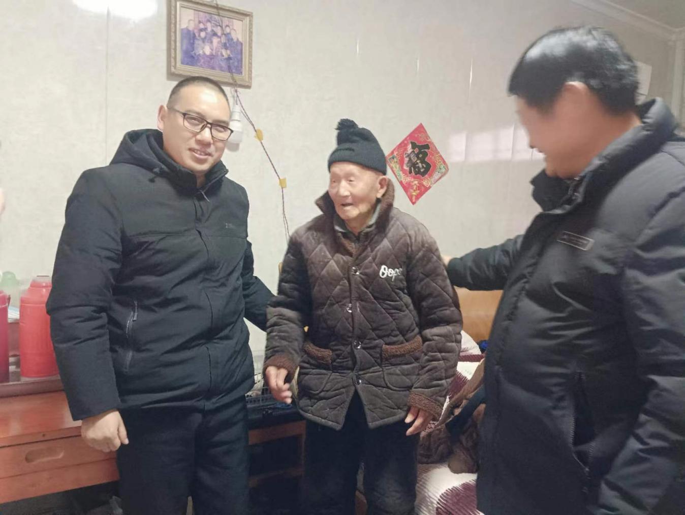 597b45f0a0fc6ddb98b957b7f8f93d7