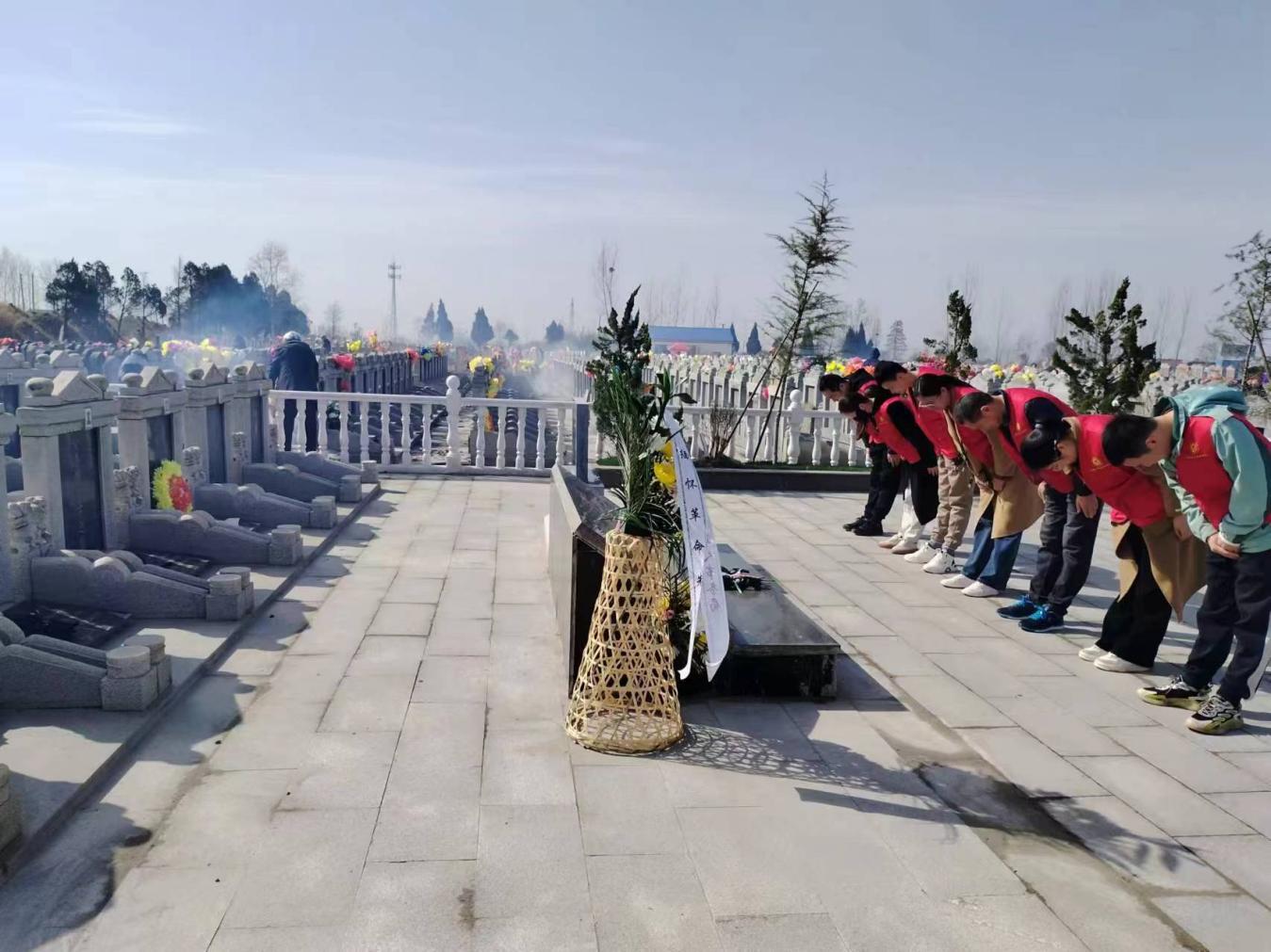 56658a924cf16f22a4eeac1f3d8ceaf