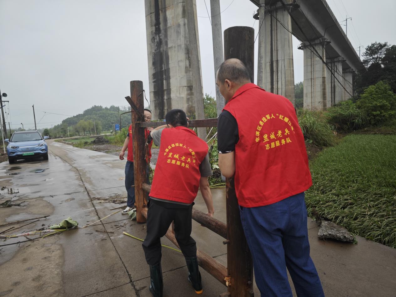 fcdc6d2381684cc76e47afb0a7de41b