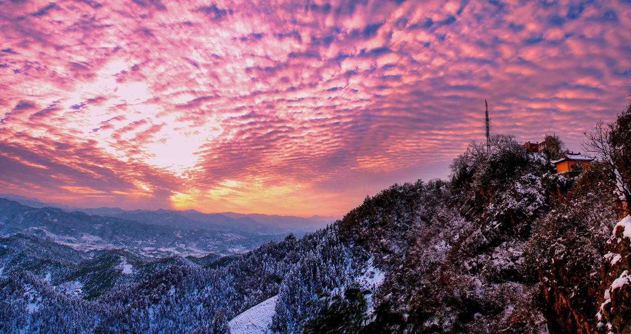 南岳晴霞-摄于安徽霍山县-孙仲摄影-13956148806