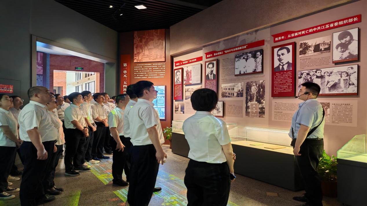 C:\Users\hp\Documents\WeChat Files\wxid_yw6a6wy4q90a22\FileStorage\Temp\aa22eb1d4811f2f503d46ea2851f9b8.jpg