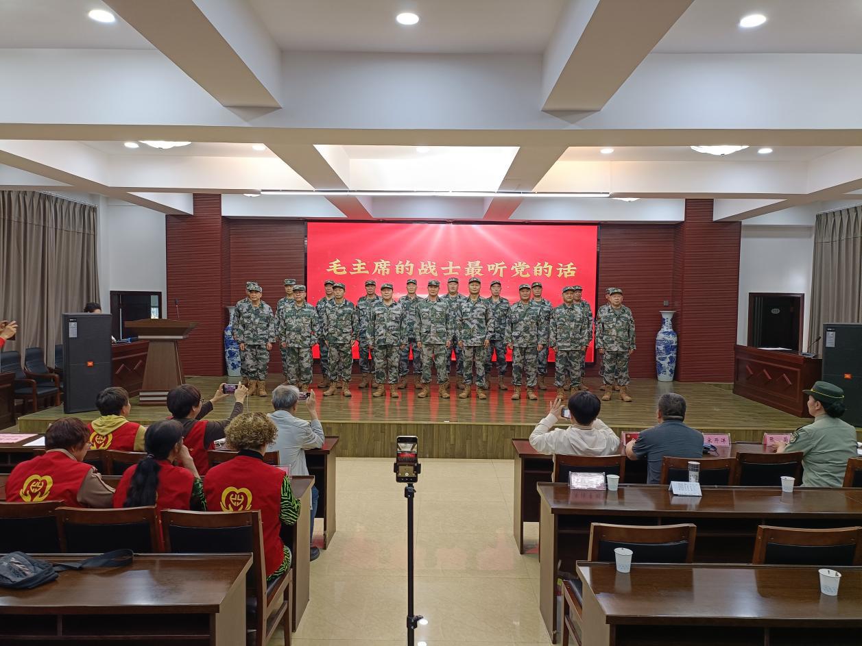 2024-10-9蚌埠市所军休二所与益缘爱心公益协会与联合举办“重阳节”慰问军休干部活动9