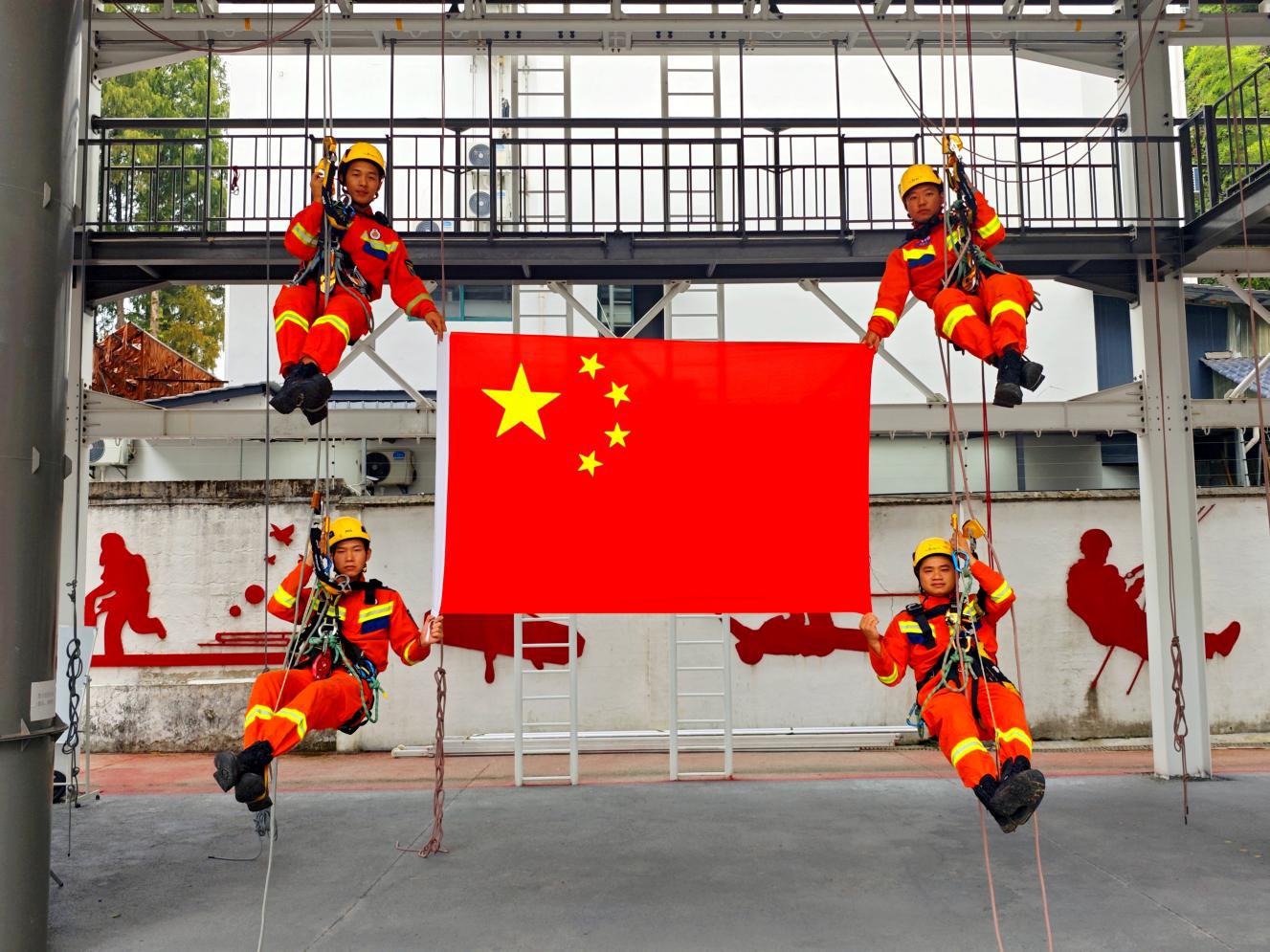 2696e31f1acec5d6408abc1deb1b3e8