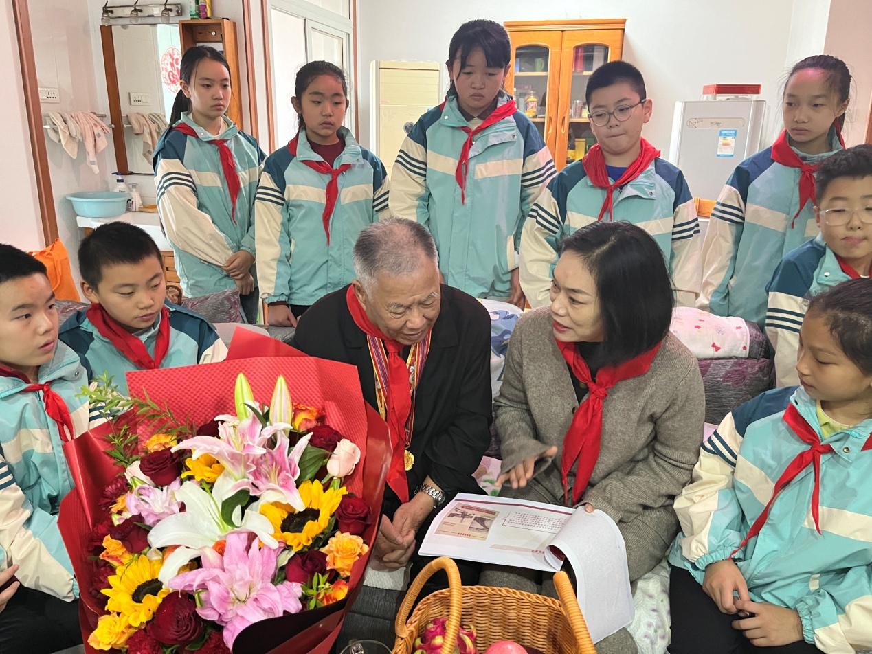 C:\Users\Administrator\Documents\WeChat Files\wxid_4779947801112\FileStorage\Temp\50b9c0f6976aee5da5997dfe9ae23b1.jpg